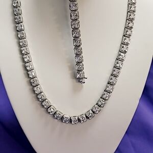 Elegant Silver Necklace and Bracelet Set